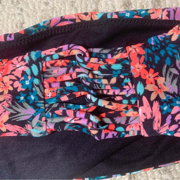 Body Glove brand bikini set - Picture 10 of 12